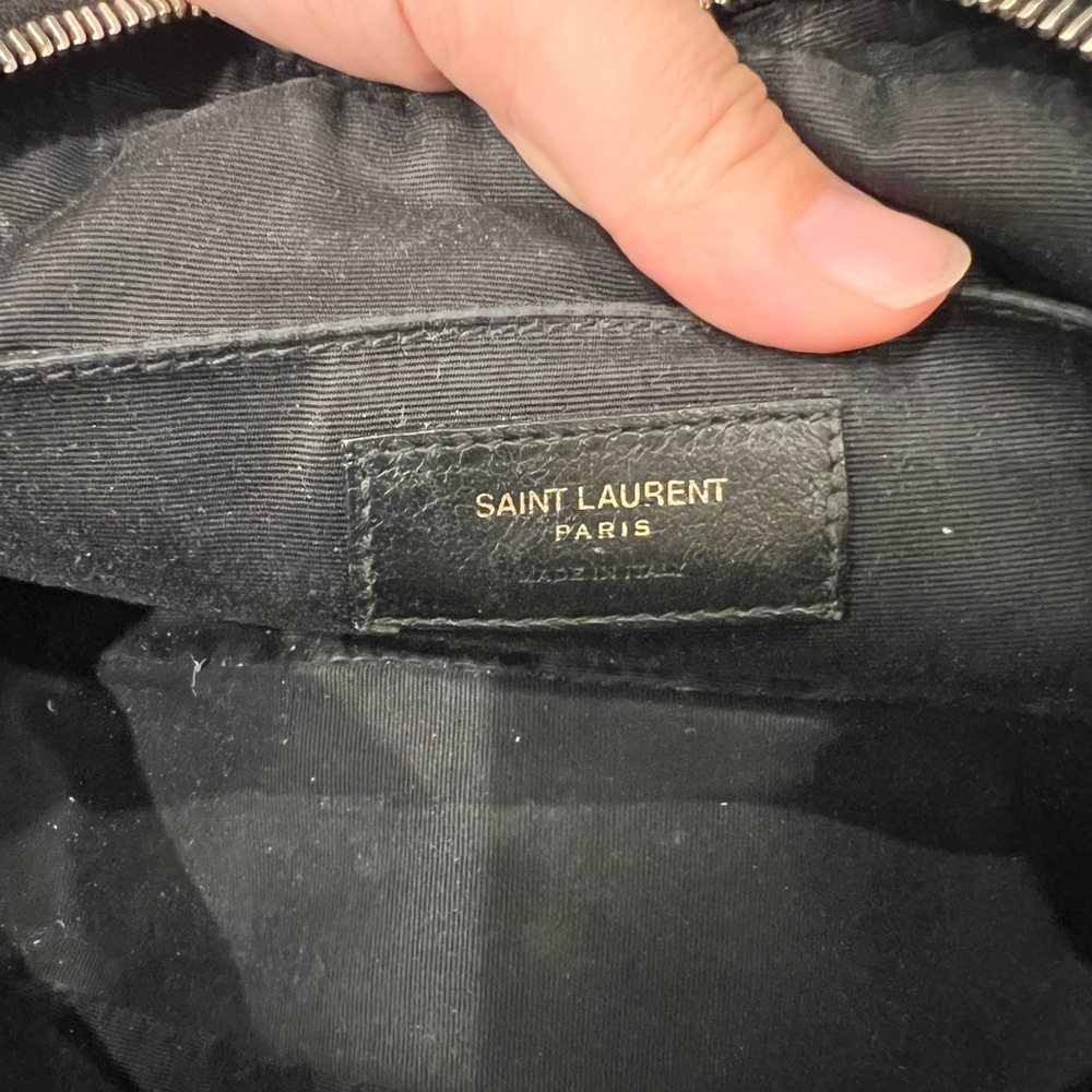 Yves Saint Laurent
Camera Lou striped canvas crossbody bag - Picture 6 of 9